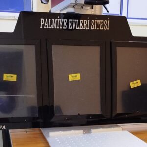 A4 3’lü Duyuru Reklam İlan Panosu